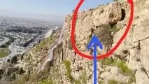 خطر سقوط سنگ چندتنی دروازه‌قرآن را تهدید می‌کند