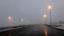 مه آلودگی و لغزندگی در محورهای استان زنجان
