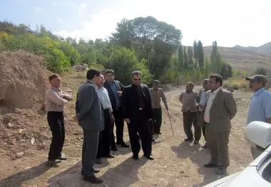 بازدید از عملیات آسفالت راه های روستایی محور چری-تبریان 