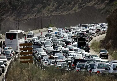 ترافیک در محورهای کندوان و هراز سنگین است