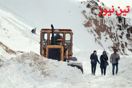 عملیات بازگشایی جاده پیست اسکی تاریک دره همدان