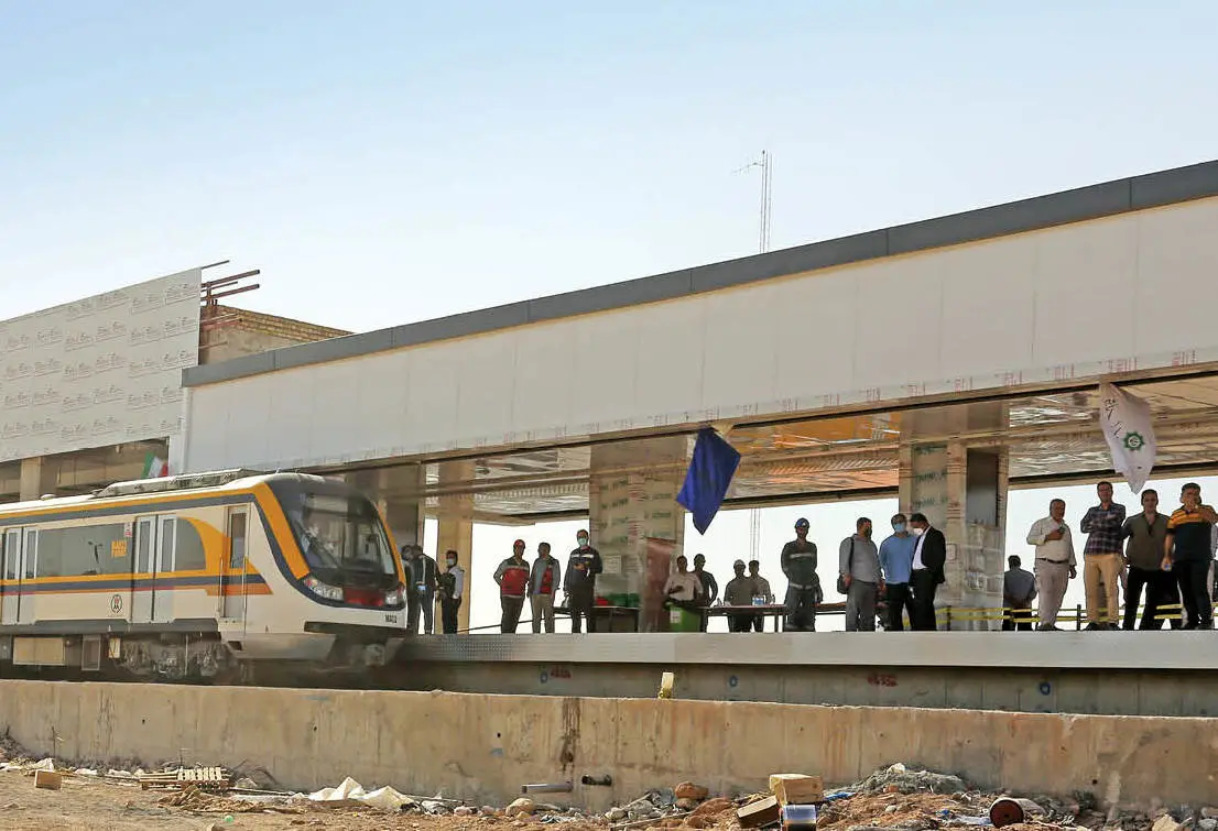 بازدید وزیر راه و شهرسازی از خط متروی تهران-پرند