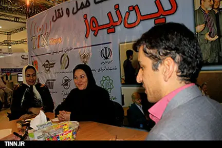 فاطمه مقیمی در غرفه تین نیوز