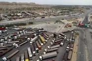 درخواست علنی از رانندگان کامیون غیر بومی برای عدم مراجعه به پایانه بار بندرعباس