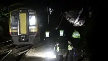   برخورد ۲ قطار مسافربری در انگلیس