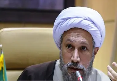 امام جمعه شیراز: اغتشاش‌گران چه جایگاهی دارند که می‌گویند آخوند باید برود؟