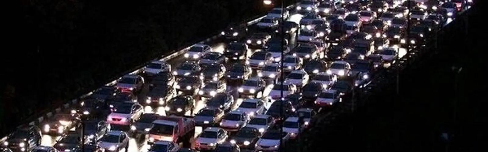 ترافیک جاده ای چند کیلومتری در آزادراه قزوین رشت؛ الگوی سفر ها را تغییر دهیم