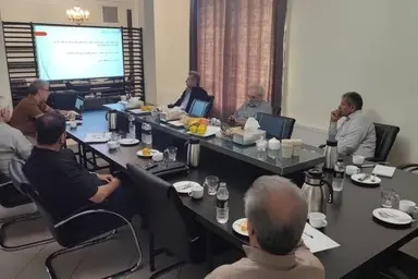 بررسی چالش های نظام فنی راه آهن، خصوصی سازی و سرمایه‌گذاری در جلسه هیات مدیره صنایع ریلی