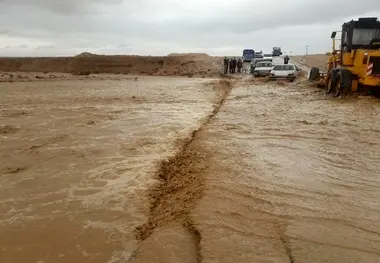 
 دو مسیر اصلی در خراسان رضوی مسدود شد