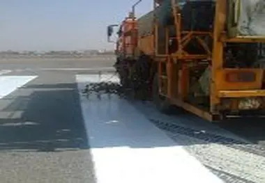اجرای خط‌کشی سطوح پروازی فرودگاه بین‌المللی مهرآباد