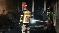  نجات ٩ نفر از ساکنین مجتمع مسکونی در یک حادثه آتش سوزی 