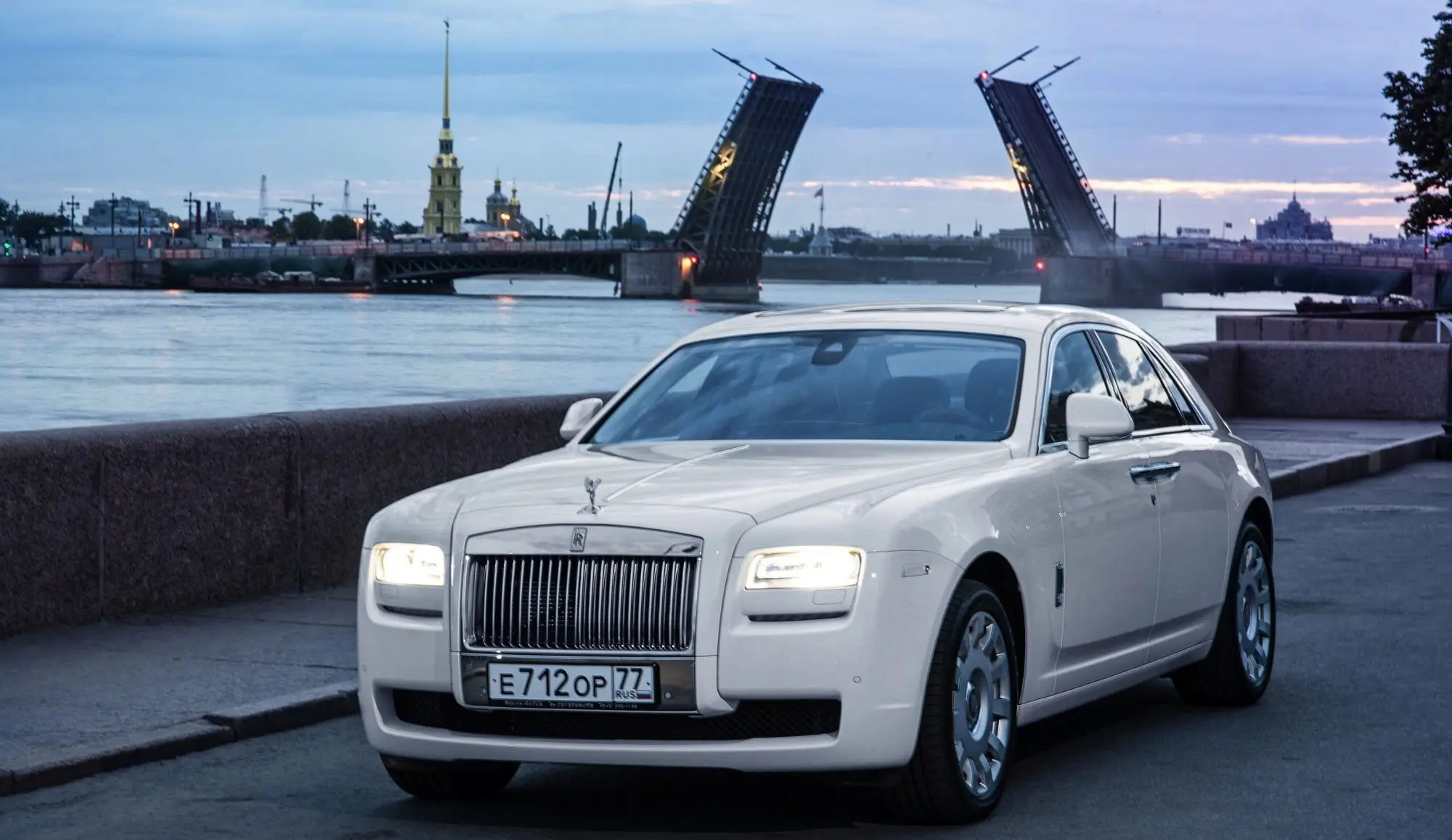 ثروتمندان روسیه چه خودروهایی سوار می‌شوند؟