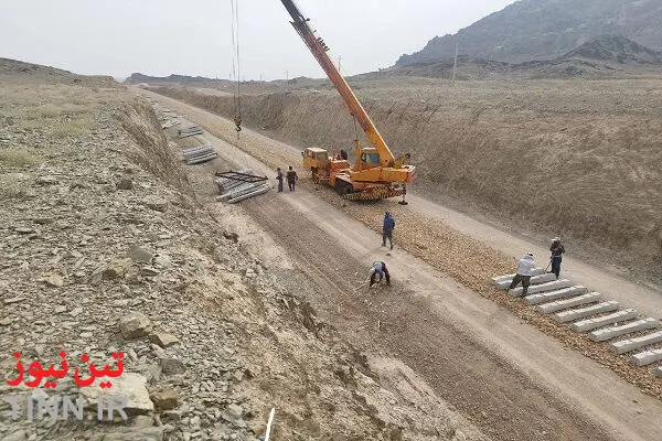 اینفوگرافیک | احداث راه آهن چابهار-زاهدان؛ پایان زیرسازی و ریل‌ گذاری
