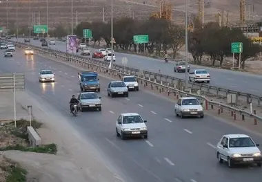 کاهش ۱۰ درصدی تردد در محورهای برون شهری نسبت به دیروز