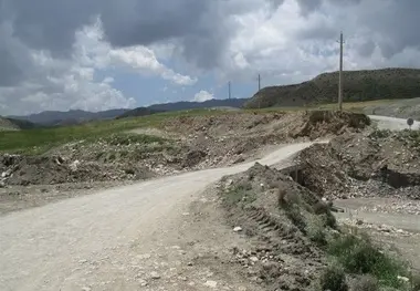 اعتراض اناروری‌های نوشهر از  بلاتکلیفی ۴۰ ساله آسفالت راه روستایی

