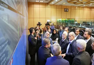 بازدید سرزده رئیس جمهور از ساختمان مرکزی شهدای راه‌ آهن