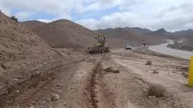 عملیات لایروبی آبنماها و ترمیم محورهای مواصلاتی خراسان جنوبی