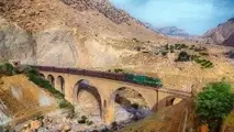 بارگیری و تخلیه بیش از ۲۳۳ هزار تن بار در راه آهن زاگرس
