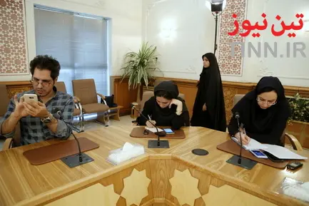 مبادله تفاهم نامه همکاری مشترک بین وزارت راه و شهرسازی و شهرداری تهران با حضور محمد اسلامی و پیروز حناچی