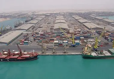 پهلوگیری اولین کشتی تجاری رو- رو کالای ترانزیتی در بندر نوشهر