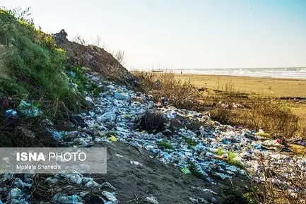 کوه زباله در چند متری دریای کاسپین 