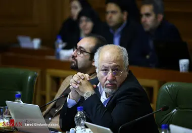حق‌شناس:  با استعفای شهردار تهران موافقم