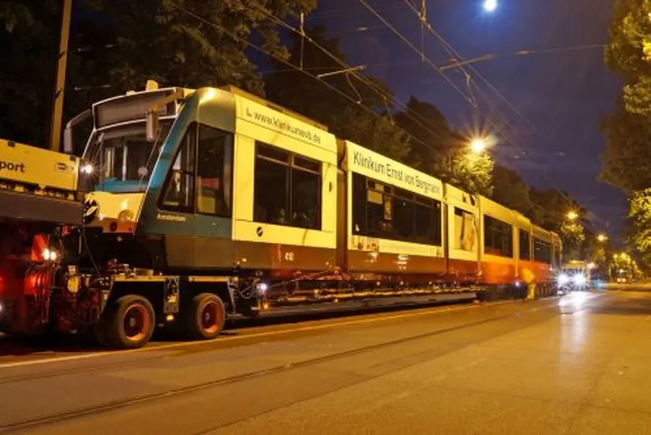  Potsdam receives first lengthened Combino LRV 