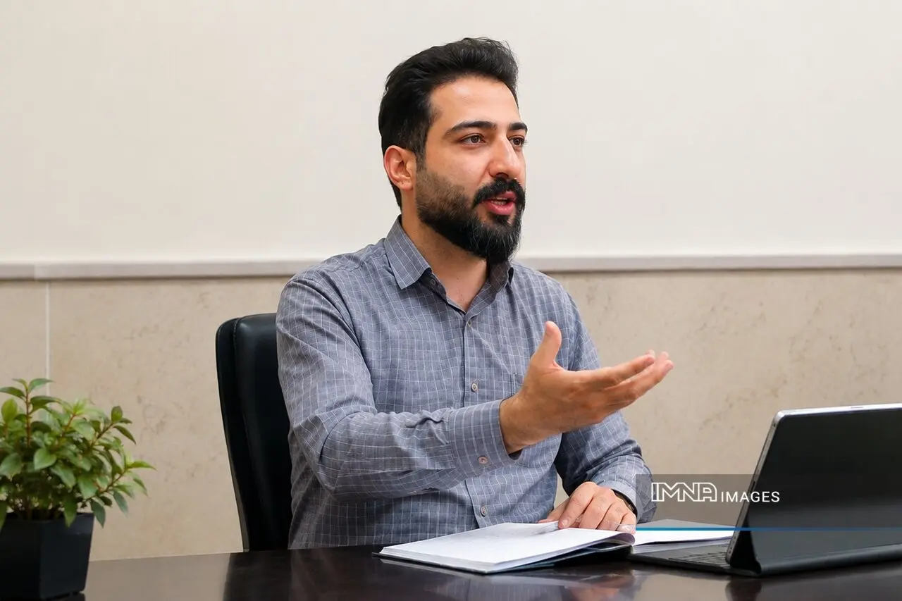 سفر رایگان با مترو و اتوبوس؛ آغاز یک عادت تازه یا تجربه ای یک روزه؟