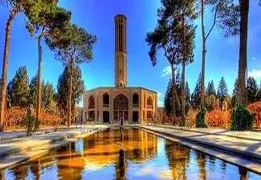 در باغ دولت آباد یزد بلندترین بادگیر دنیا را ببینید
