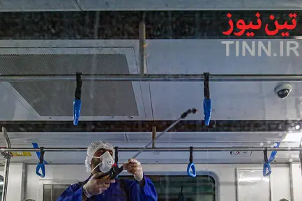 ضدعفونی کردن واگن‌های خط یک مترو اصفهان