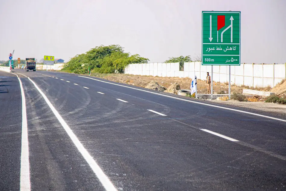 ۱۶ کیلومتر از کریدور ساحلی چابهار - نیکشهر با مشارکت منطقه آزاد تکمیل می شود