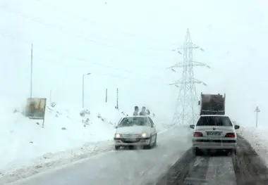 هراز و کندوان مسدود است