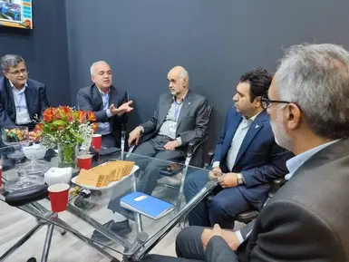 بازدید از غرفه شرکت پویش پژوهان