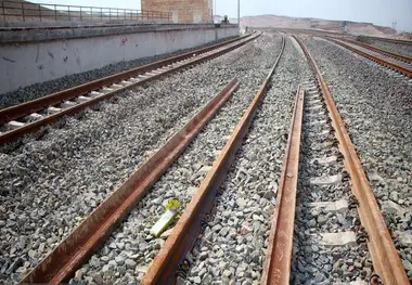 راه آهن تبریز- بستان آباد امسال به ایستگاه خاوران می رسد