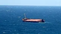 غرق شدن کشتی باربری در پی وقوع طوفان در هند