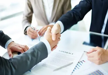 استخدام مهماندار در قطارهای ۵ ستاره فدک