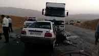 تصادف پراید با کامیون در تهران ۲ کشته و زخمی داشت