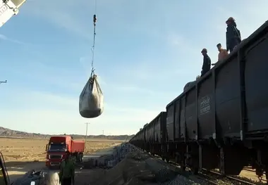 خروج از خط واگن حامل زغال سنگ در راه آهن لرستان