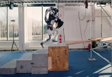 فیلم| رونمایی از تازه‌ترین مهارت‌ های اطلس، ربات انسان‌ نمای شرکت بوستون داینامیکس