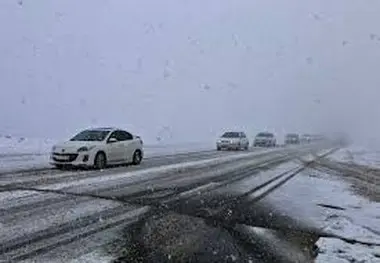  ​جاده‌های همدان برفی است 