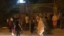 بندرعباس؛ حمله و آتش زدن درمانگاه به دلیل شایعه نگهداری بیماران کرونایی

