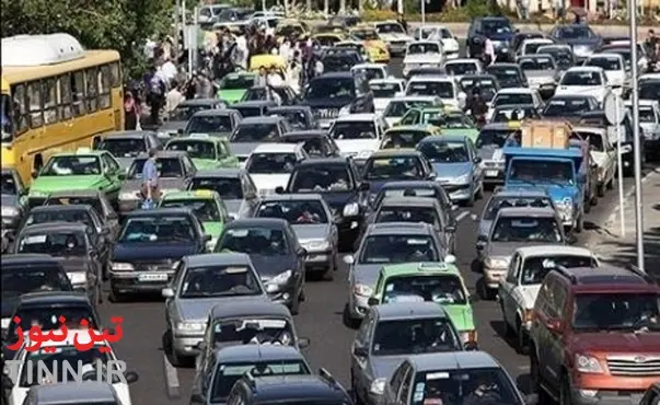 خرابی تریلی در فرشته ترافیک شمال تهران را سنگین کرد