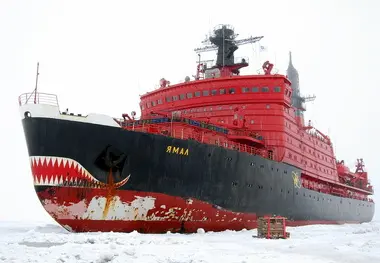 Russian nuclear-powered icebreakers sets new record for reaching North Pole