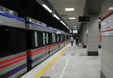 ریل‌گذاری ایستگاه زیرزمینی بازار وکیل متروی شیراز تکمیل شد