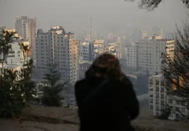 تهران، مدفون شده زیر دود
