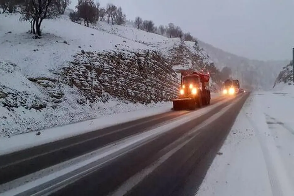 راه ارتباطی ۸۴۳ روستای کردستان بازگشایی شد 