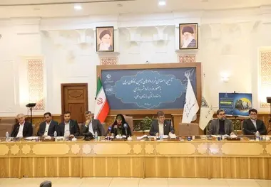 قرارداد تامین ناوگان ریلی به ارزش ۱۴.۵ همت با مپنا امضا شد 