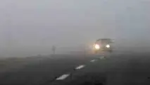  مه غلیظ در آزاد راه زنجان - تبریز دید افقی رانندگان را کاهش داده است