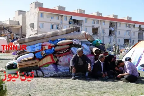 گزارش تصویری/ وضعیت زلزله‌زدگان مسکن مهر کرمانشاه دو روز پس از حادثه