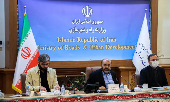 بررسی ایجاد دهکده لجستیک در اصفهان و مشهد